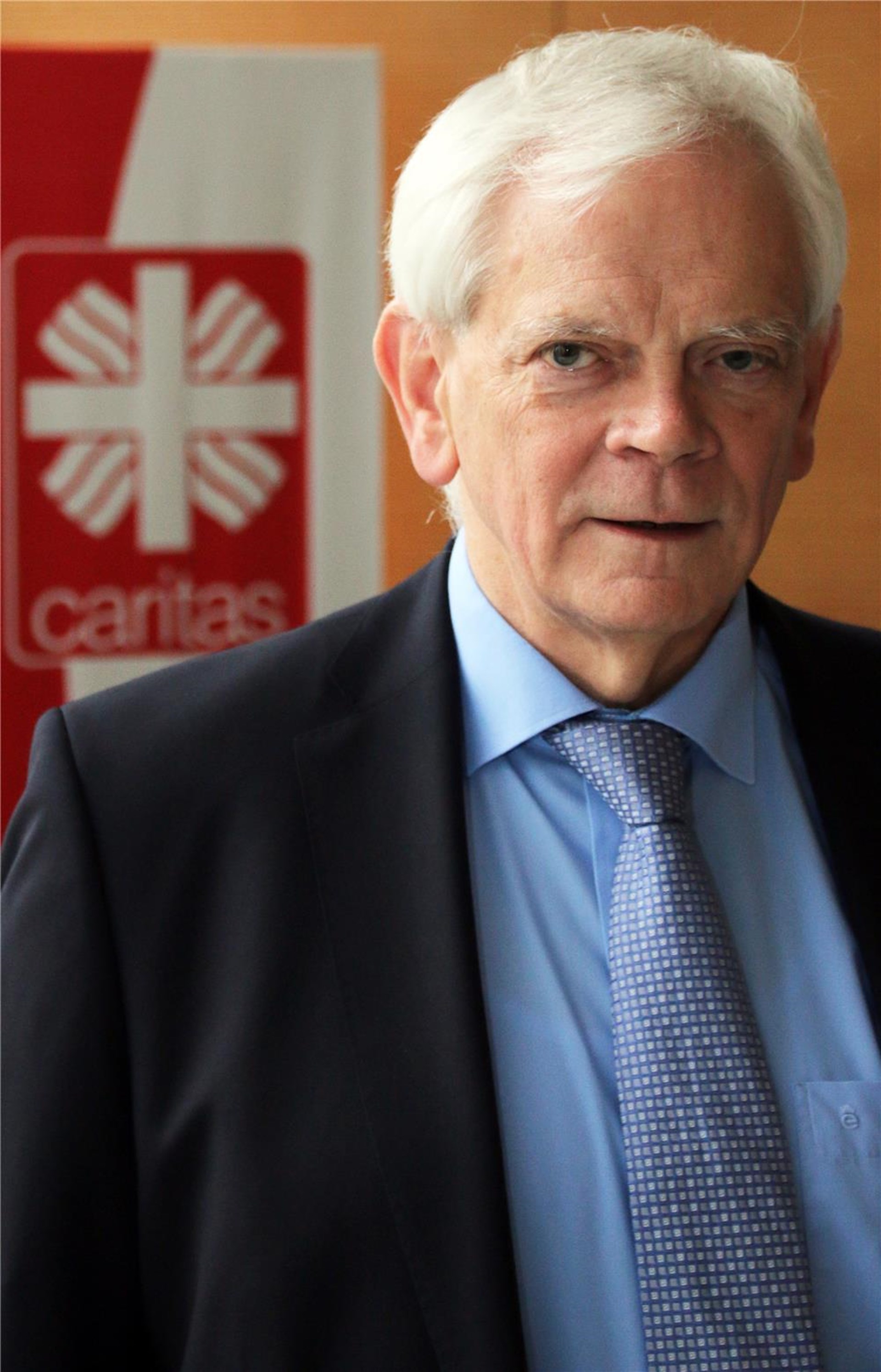 Porträtfoto von Josef Leenders